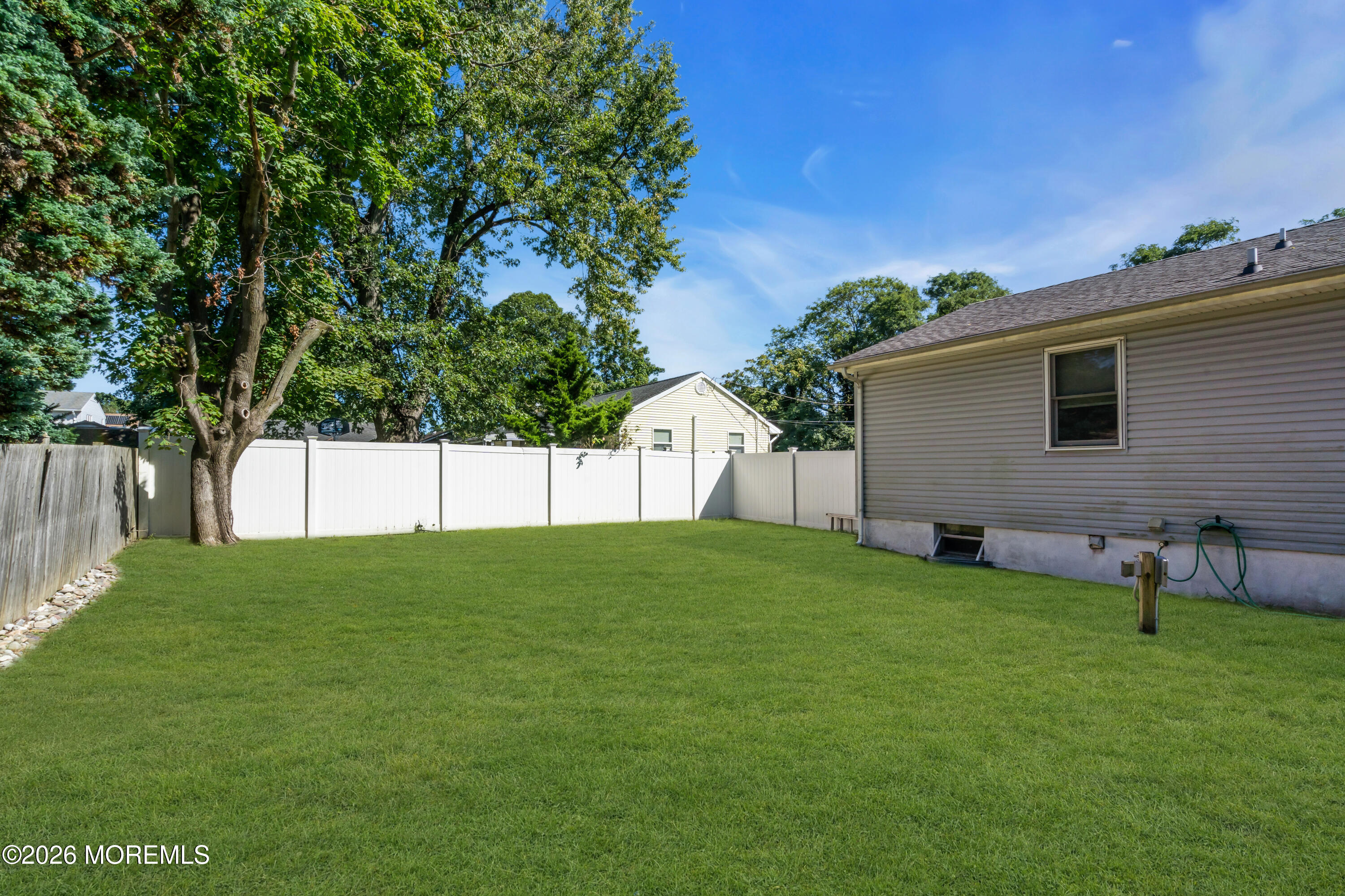 559 Dow Avenue Oakhurst NJ 07755