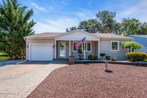 13 Killington Road Toms River NJ 08757