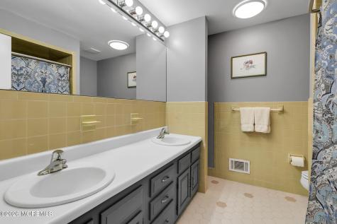 707 Quail Hill Road Colts Neck NJ 07722