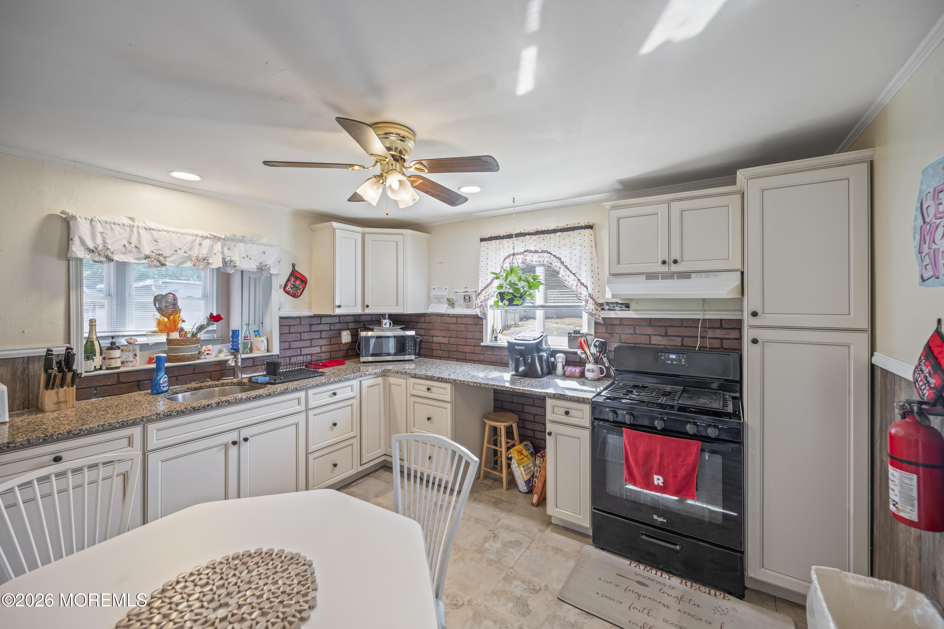 213 Manapaqua Avenue Lakehurst NJ 08733