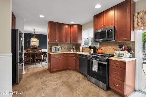 180 Central Avenue Island Heights NJ 08732