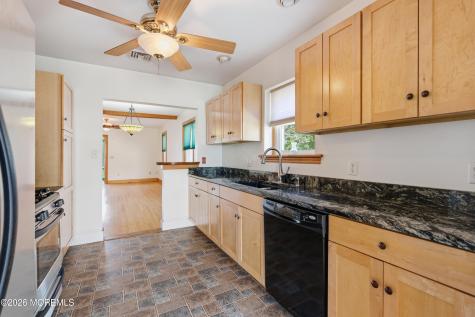 37 E Lakewood Avenue Ocean Gate NJ 08740