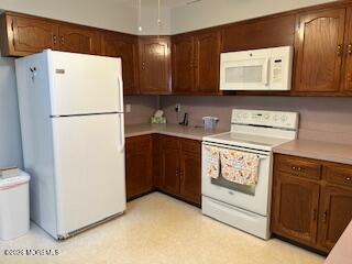 10 B Lexington Drive Manchester NJ 08759