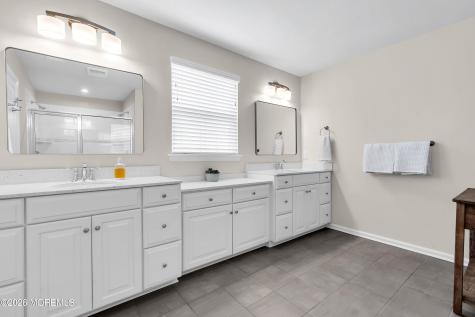 20 Gina Drive Allentown NJ 08501
