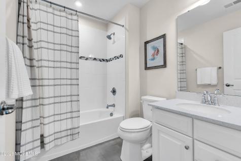 20 Gina Drive Allentown NJ 08501