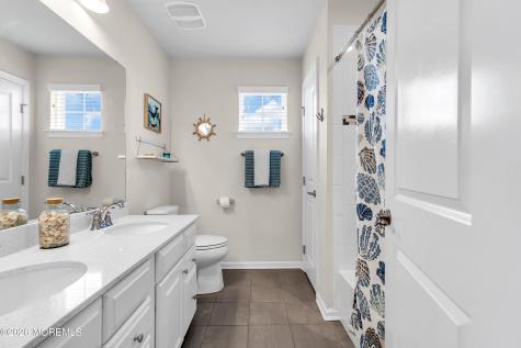20 Gina Drive Allentown NJ 08501