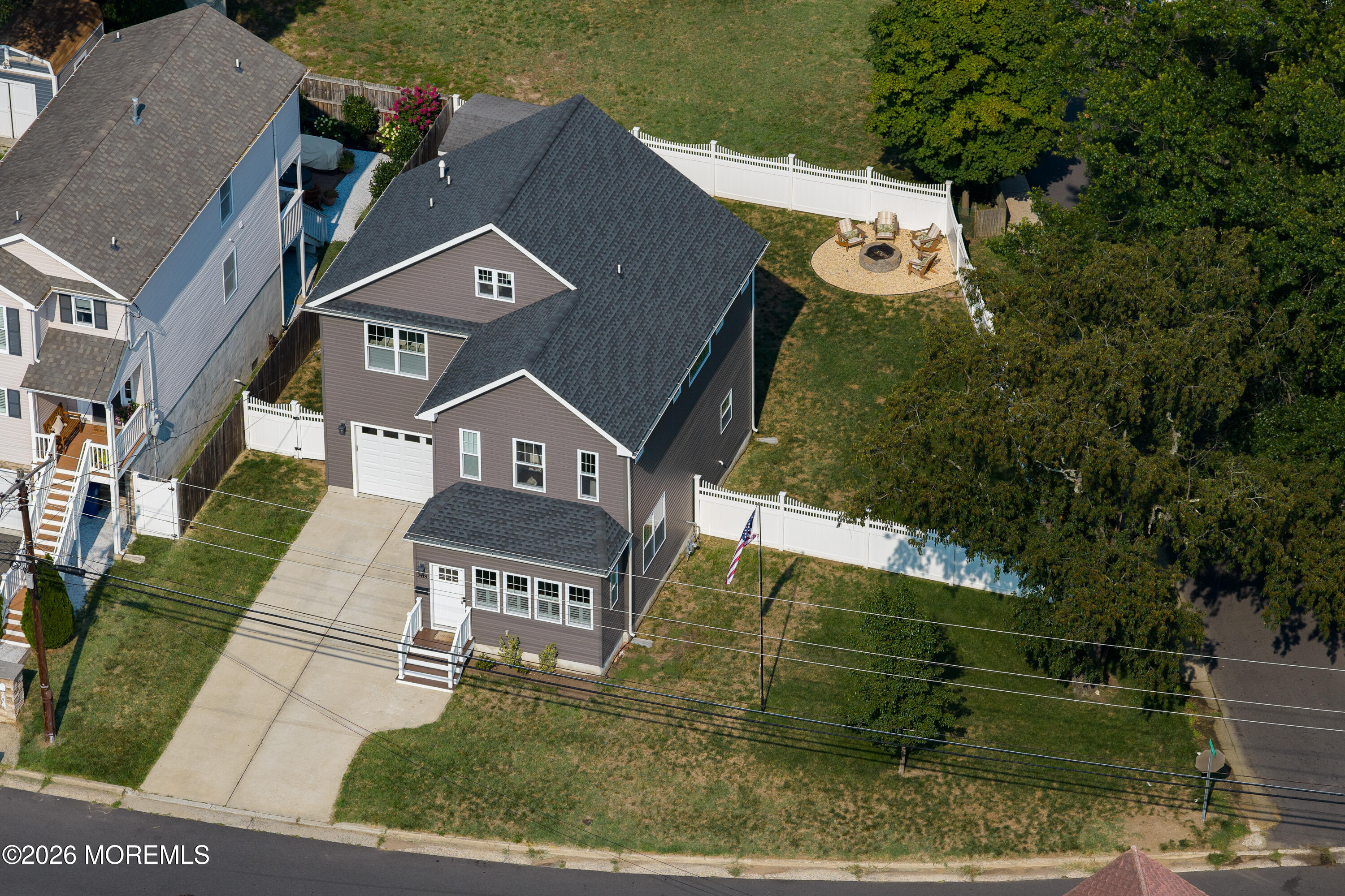 208 Hudson Avenue North Middletown NJ 07748