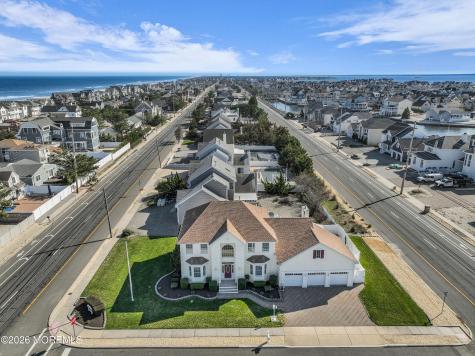 154 Bay Avenue Mantoloking NJ 08738