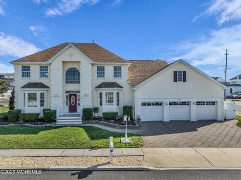 154 Bay Avenue Mantoloking NJ 08738