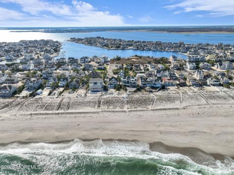 154 Bay Avenue Mantoloking NJ 08738