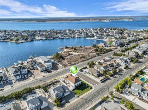 154 Bay Avenue Mantoloking NJ 08738