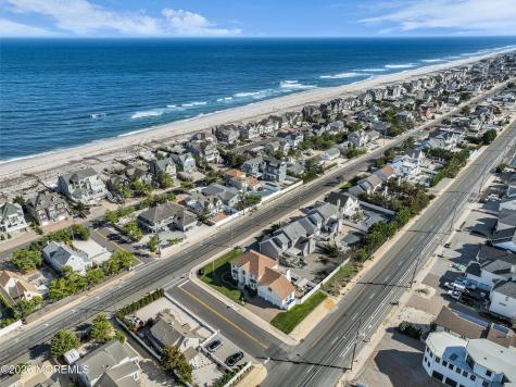 154 Bay Avenue Mantoloking NJ 08738