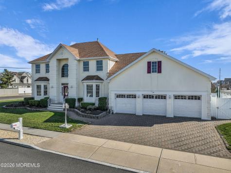 154 Bay Avenue Mantoloking NJ 08738