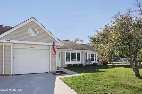 1107B Buckingham Drive Manchester NJ 08759