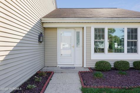 1107B Buckingham Drive Manchester NJ 08759