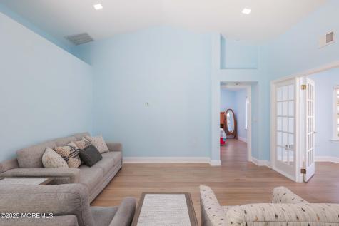 1107B Buckingham Drive Manchester NJ 08759
