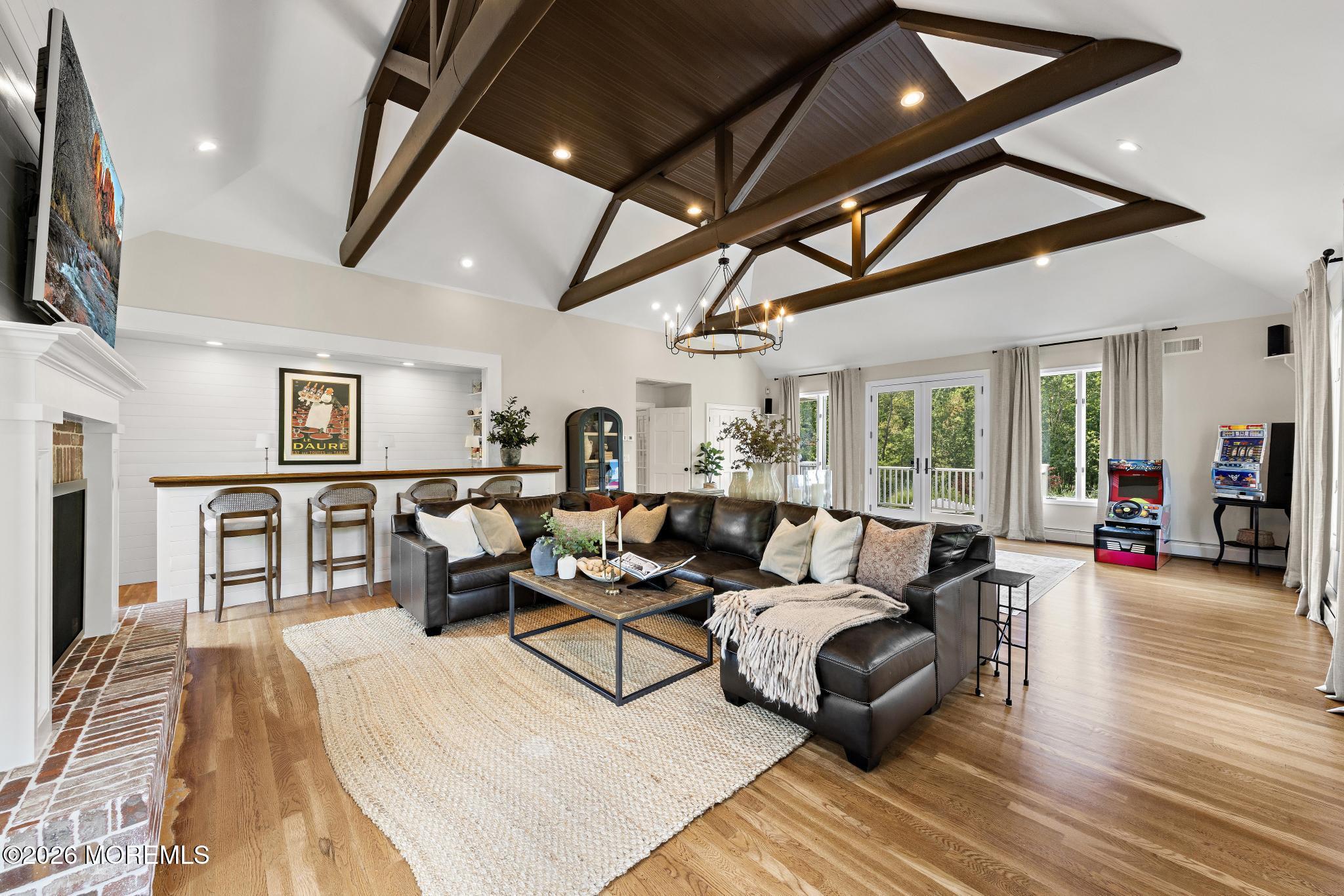 7 Twin Lakes Drive Manalapan NJ 07726