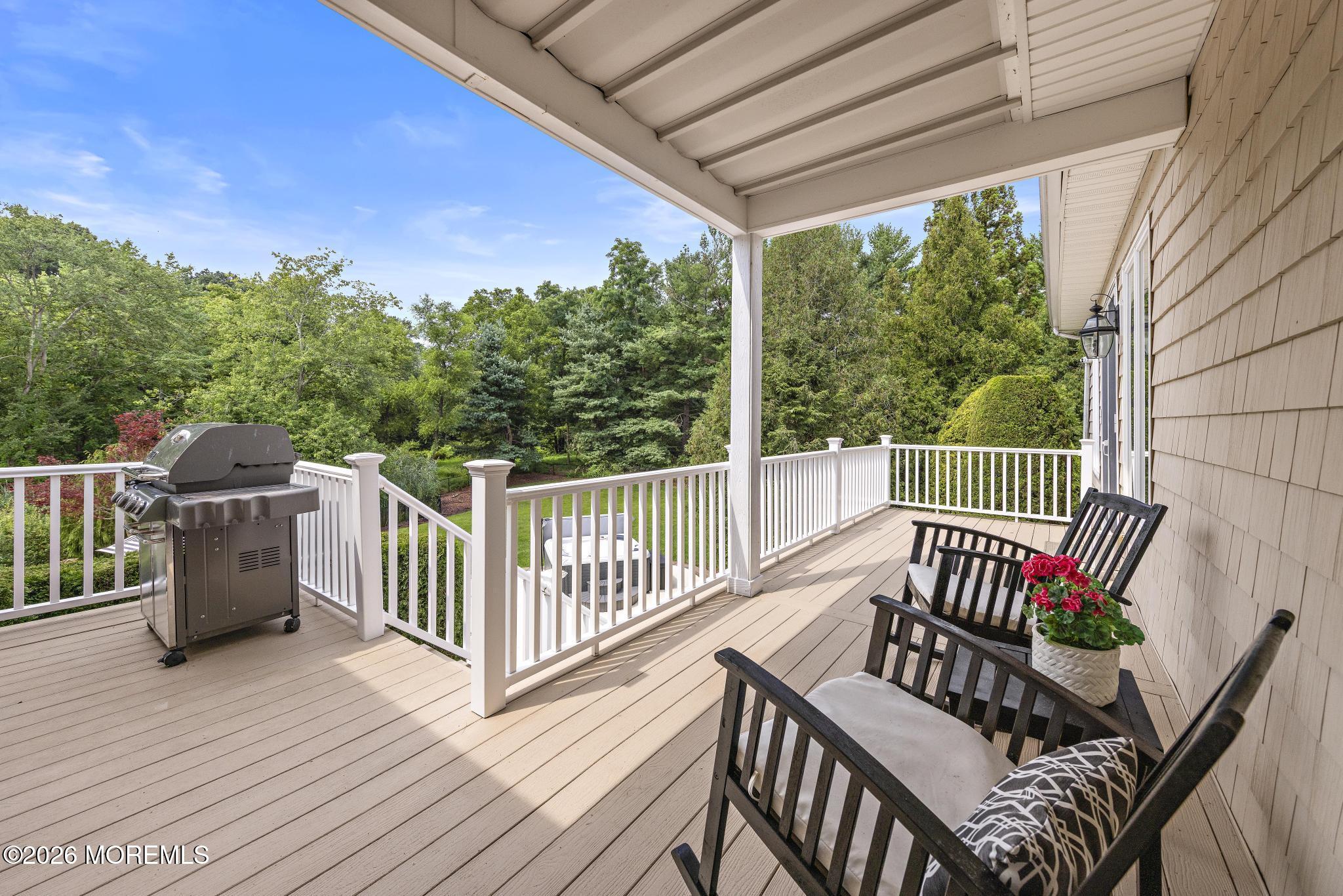 7 Twin Lakes Drive Manalapan NJ 07726