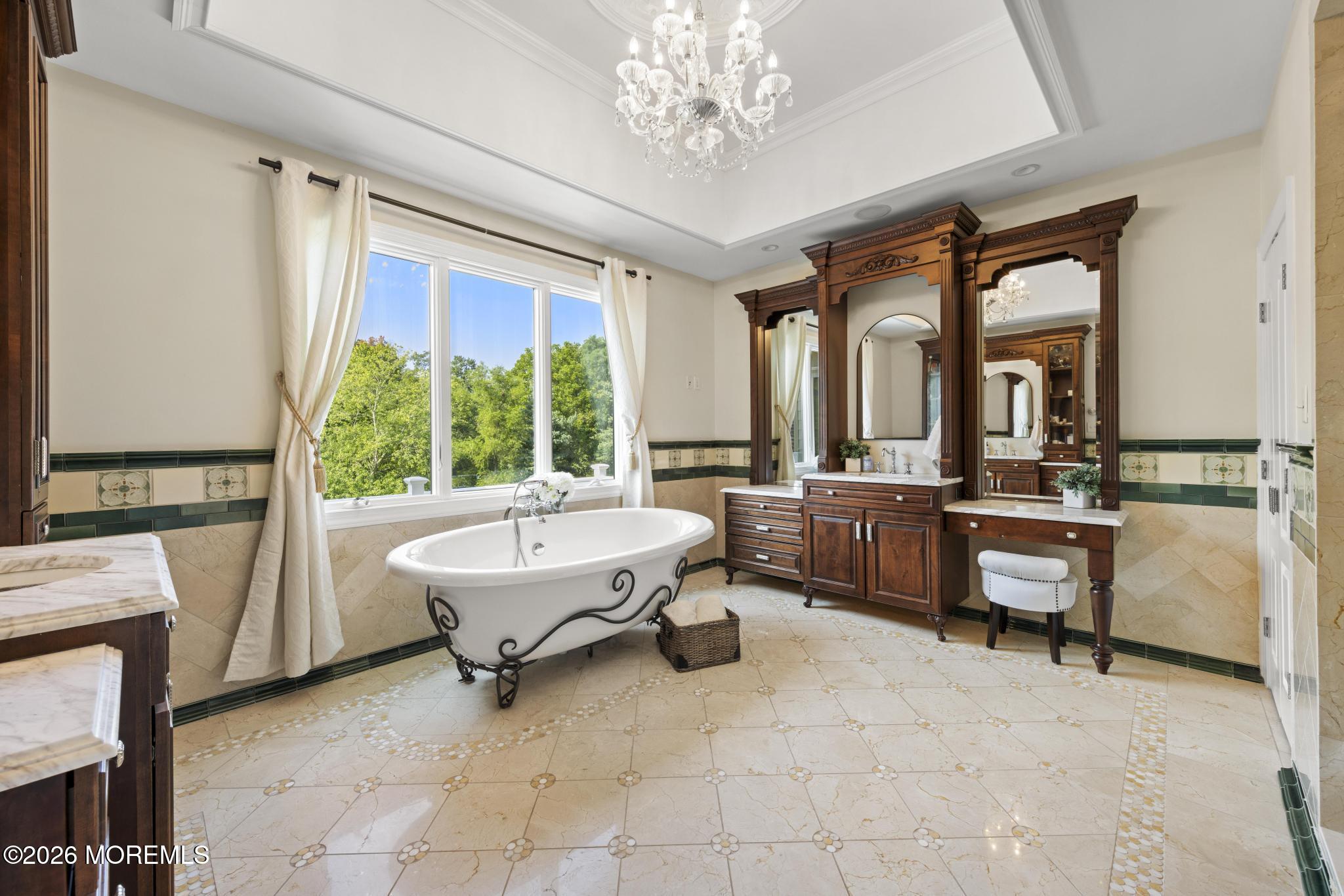 7 Twin Lakes Drive Manalapan NJ 07726