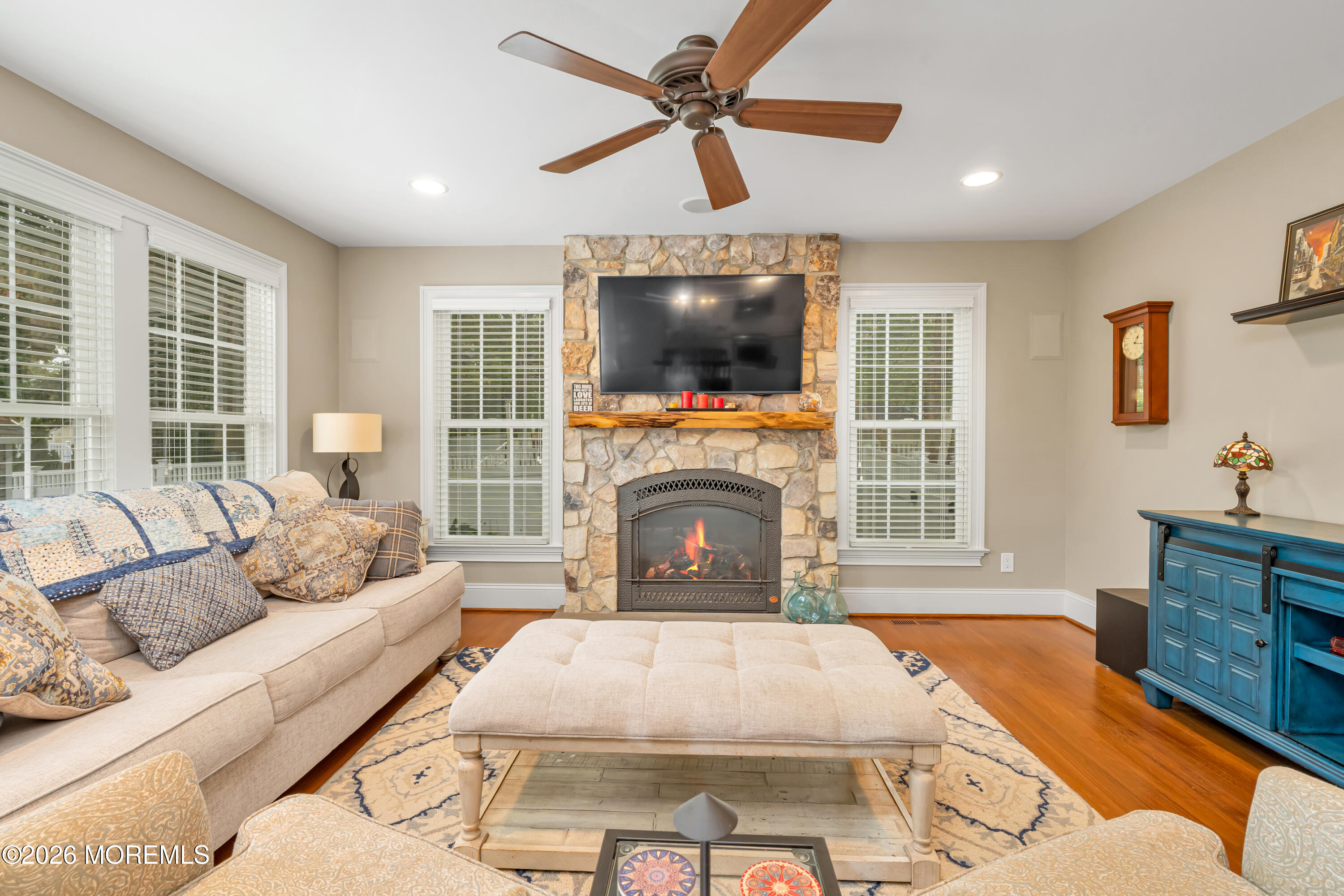 253 Academy Lane Manahawkin NJ 08050