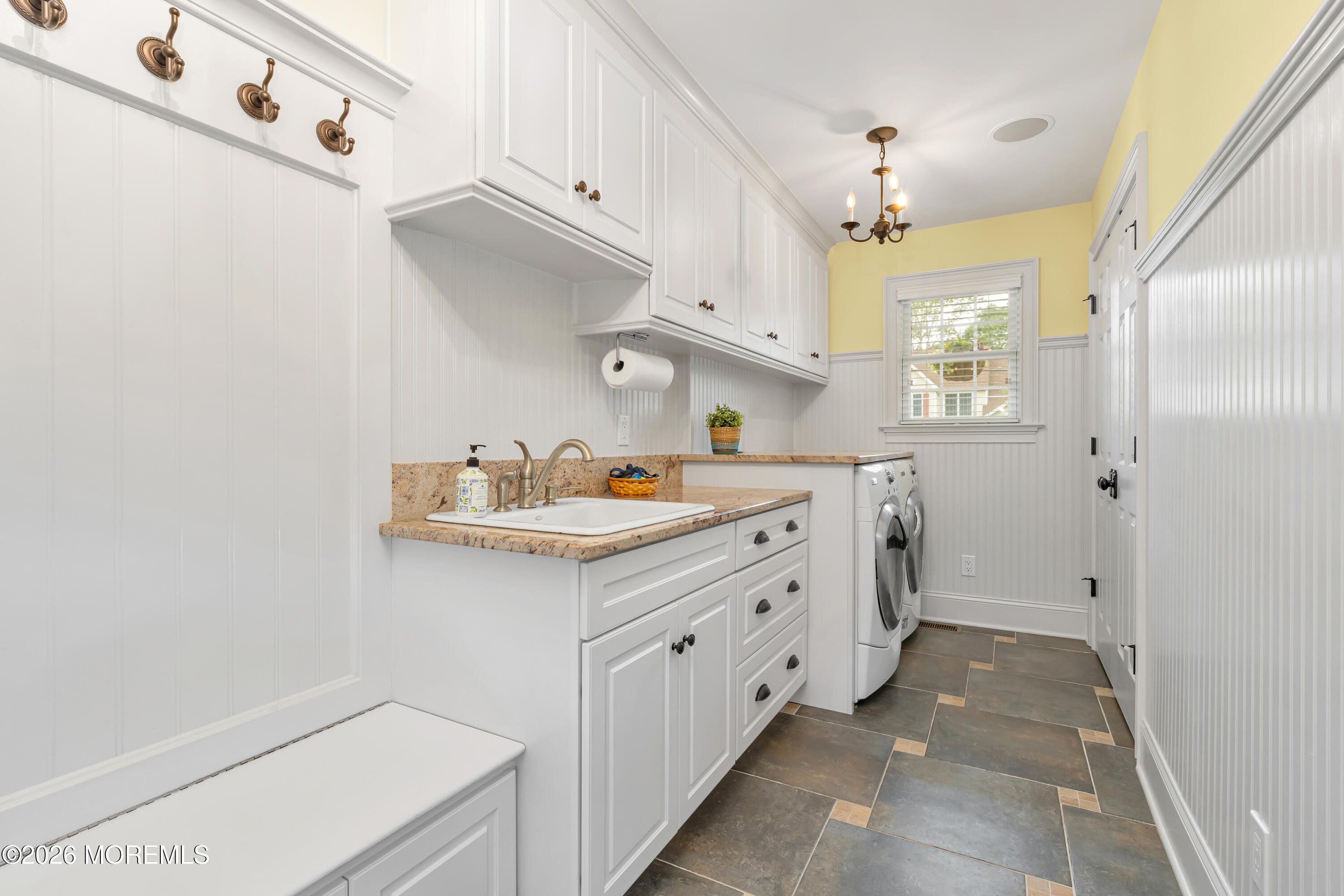 253 Academy Lane Manahawkin NJ 08050