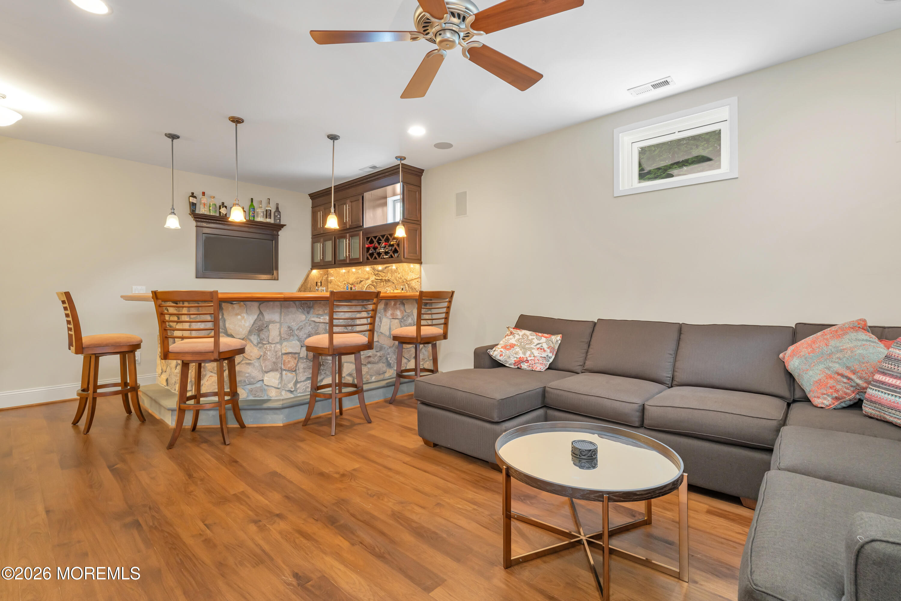 253 Academy Lane Manahawkin NJ 08050