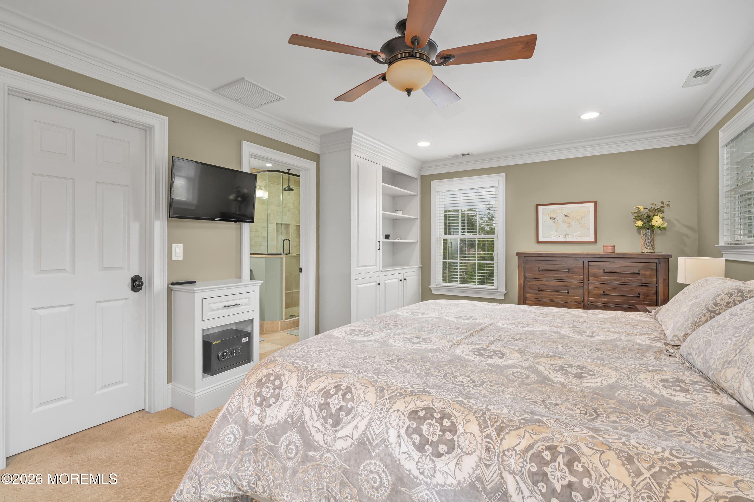253 Academy Lane Manahawkin NJ 08050