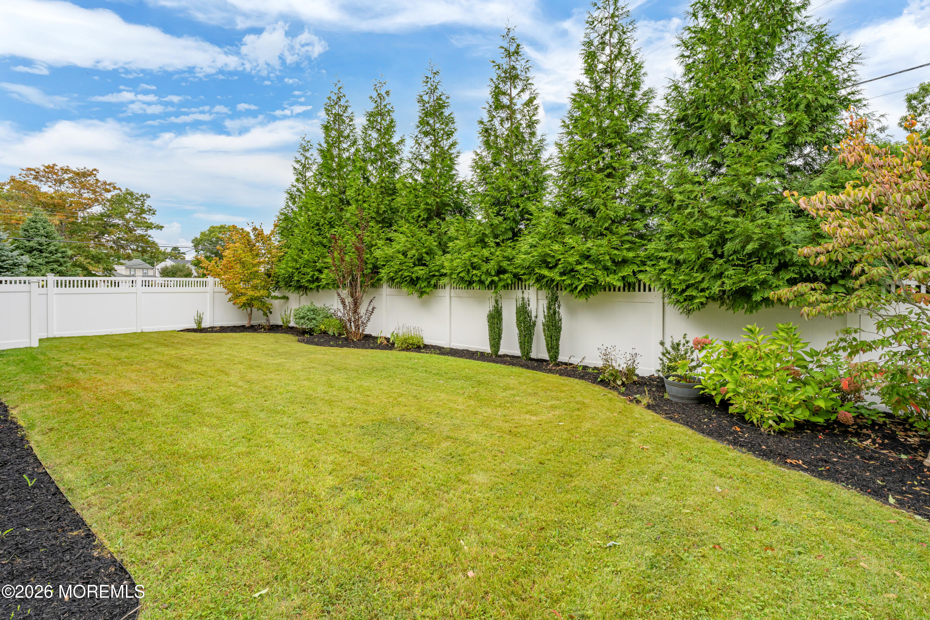 253 Academy Lane Manahawkin NJ 08050