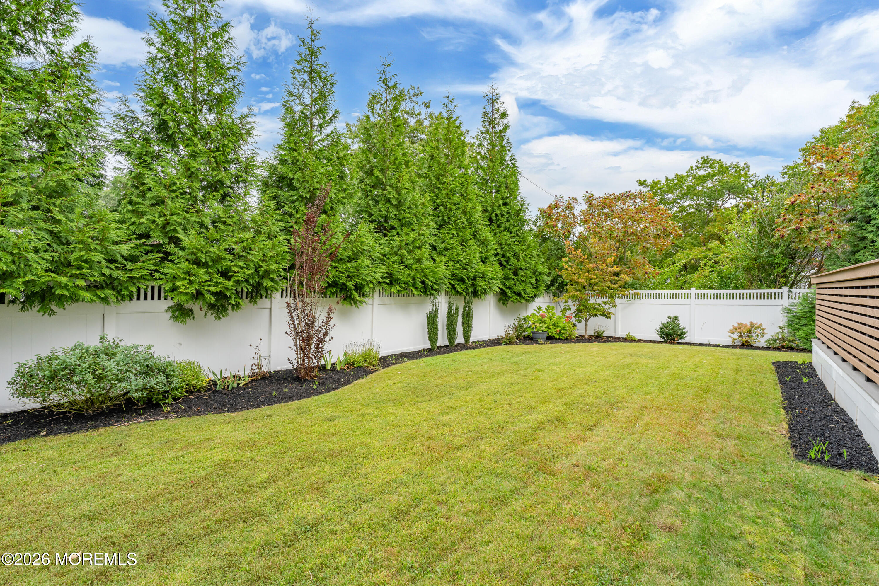 253 Academy Lane Manahawkin NJ 08050