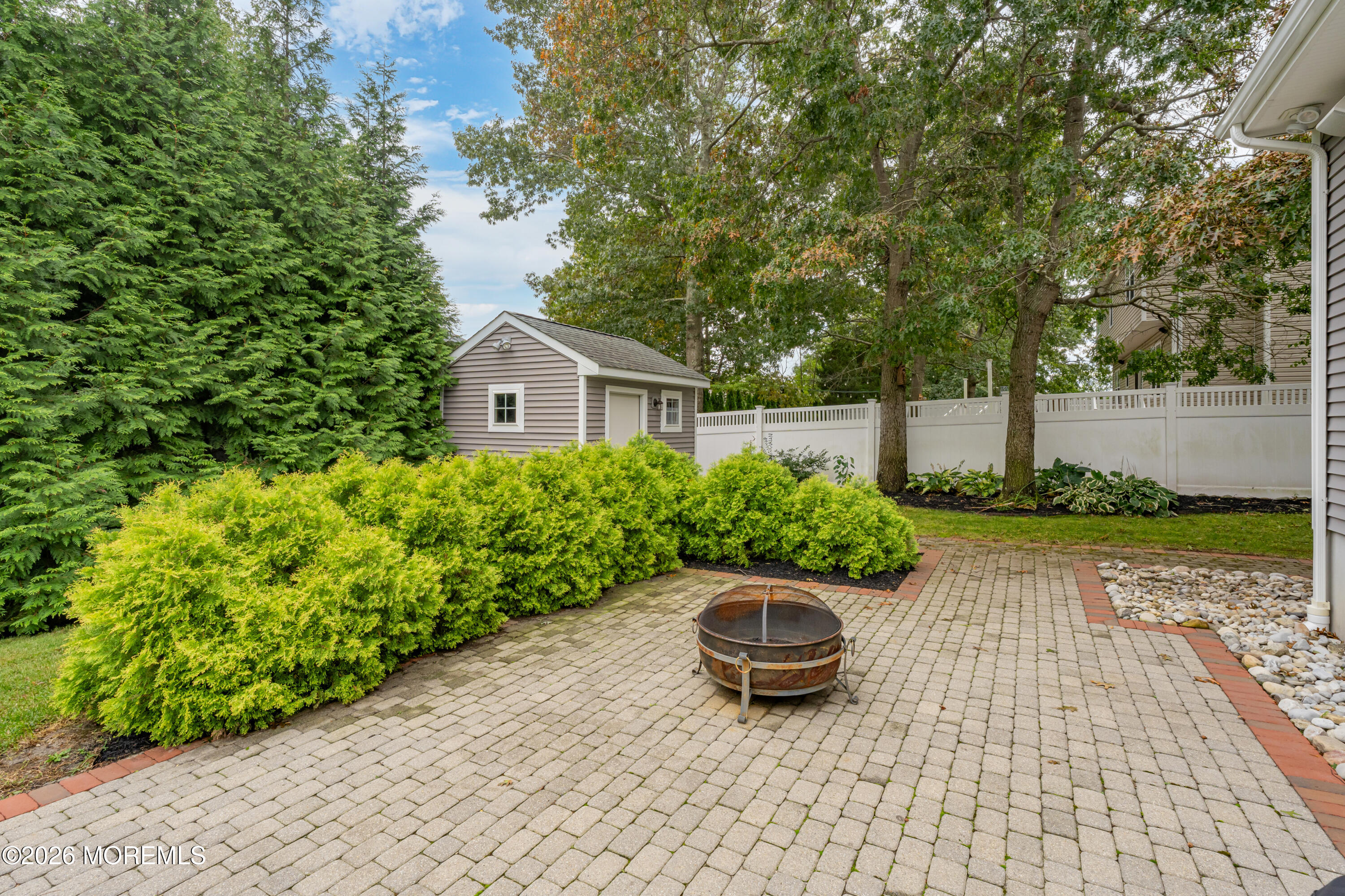 253 Academy Lane Manahawkin NJ 08050