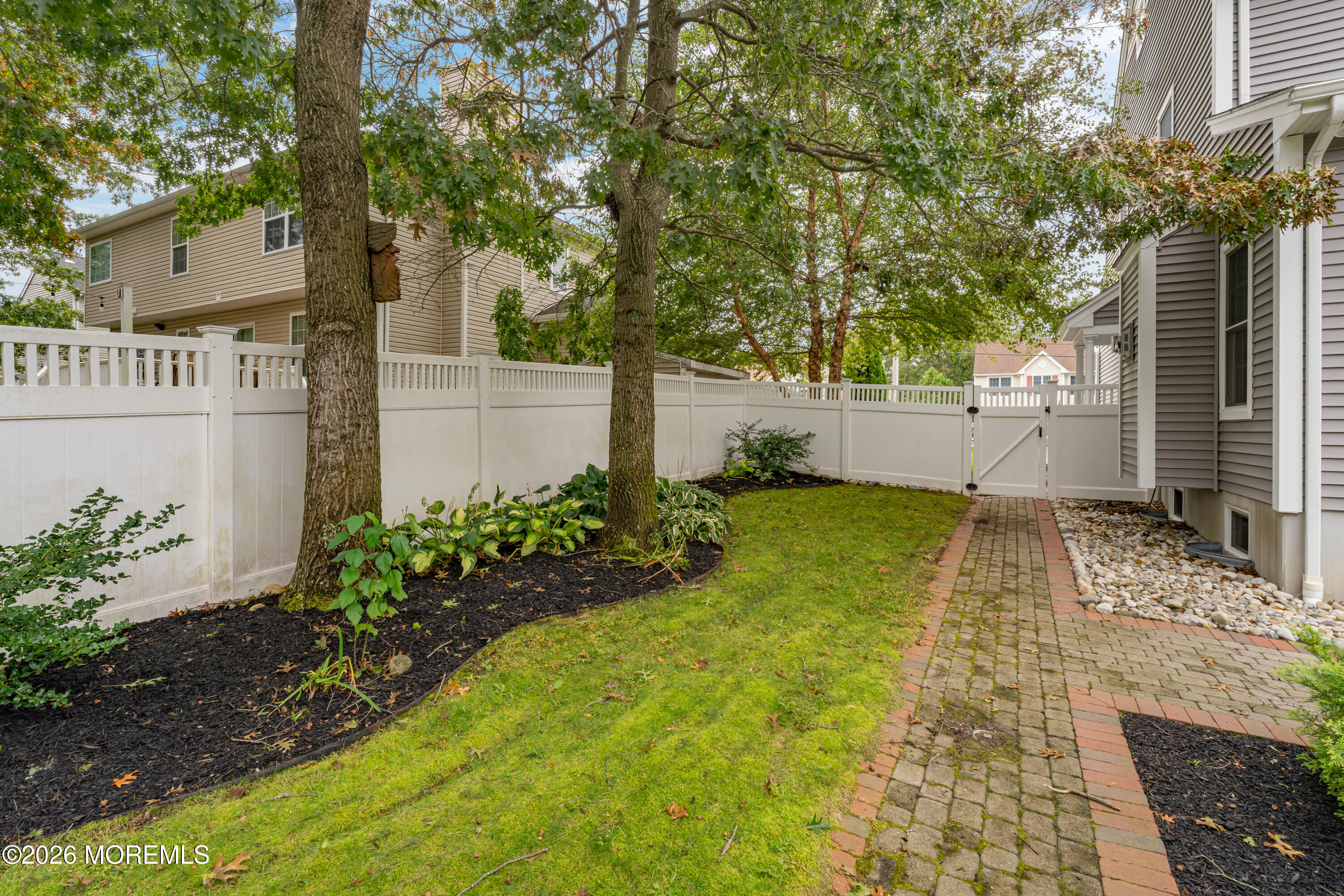 253 Academy Lane Manahawkin NJ 08050