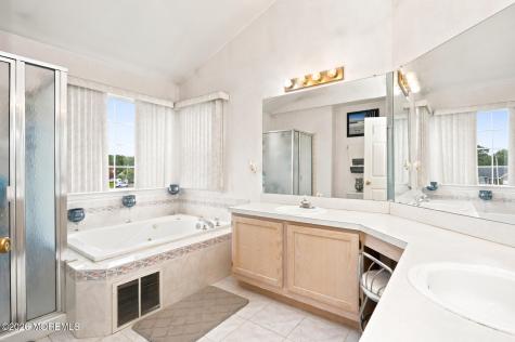 316 Hillside Drive Manchester NJ 08759