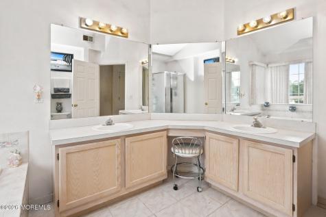 316 Hillside Drive Manchester NJ 08759