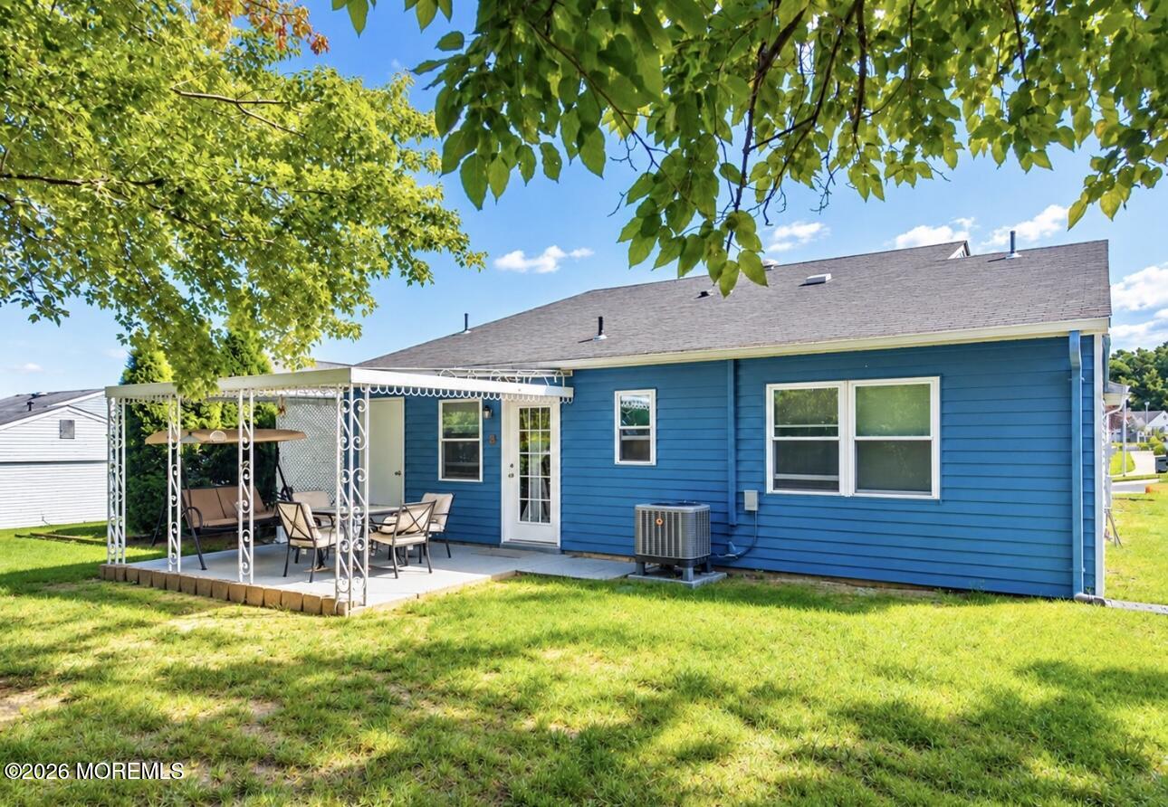 10 Lambeth Lane Manchester NJ 08759
