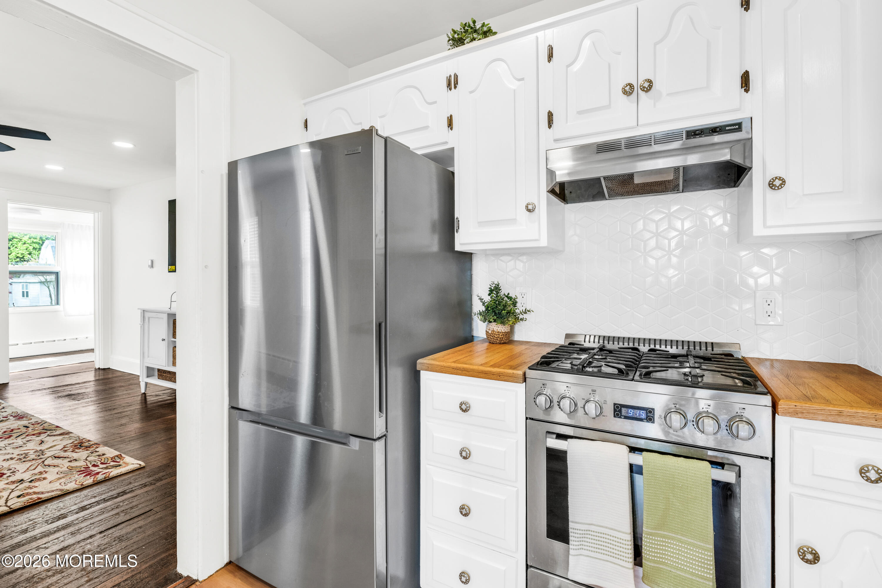 1 Tiensch Avenue Leonardo NJ 07737