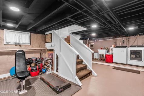 1 Tiensch Avenue Leonardo NJ 07737