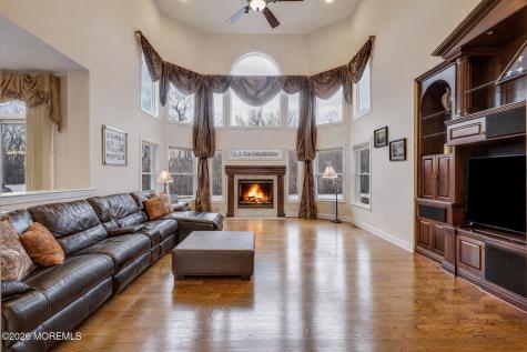 13 Sugar Loaf Hill Millstone NJ 08510