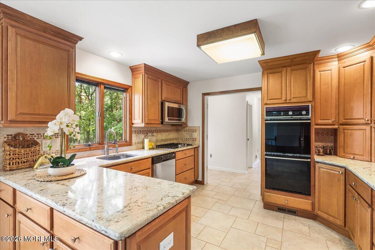 6 Rimwood Drive Lincroft NJ 07738