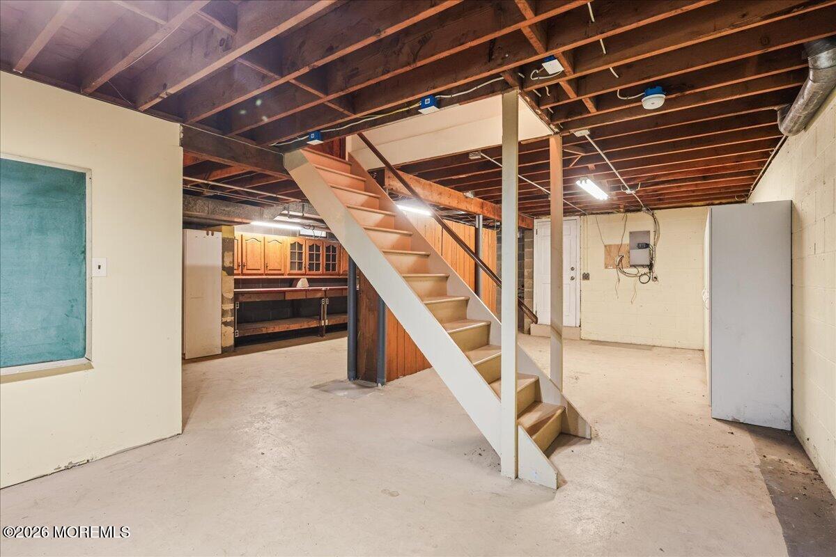 6 Rimwood Drive Lincroft NJ 07738