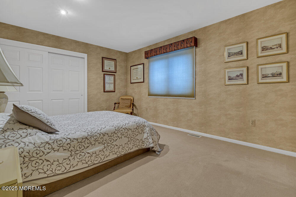 528 Eagle Point Drive Toms River NJ 08753
