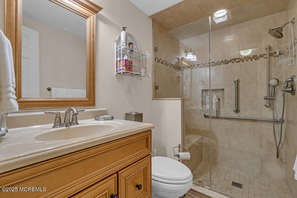528 Eagle Point Drive Toms River NJ 08753