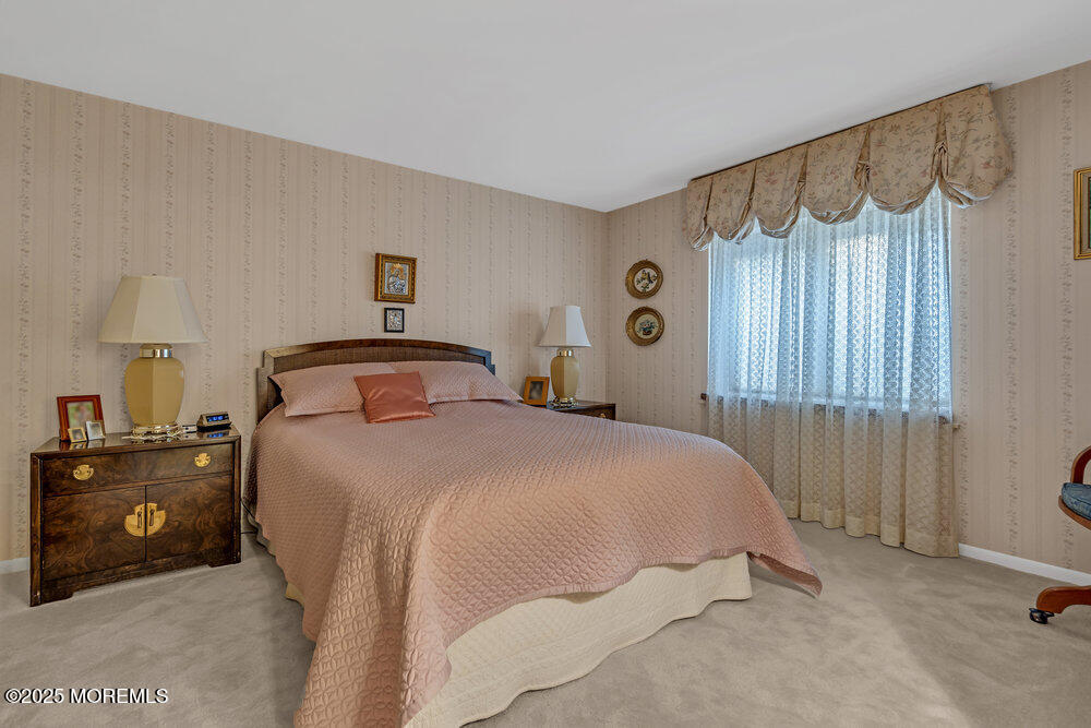 528 Eagle Point Drive Toms River NJ 08753