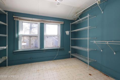 32 Seawood Avenue Keansburg NJ 07734