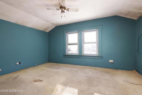 32 Seawood Avenue Keansburg NJ 07734