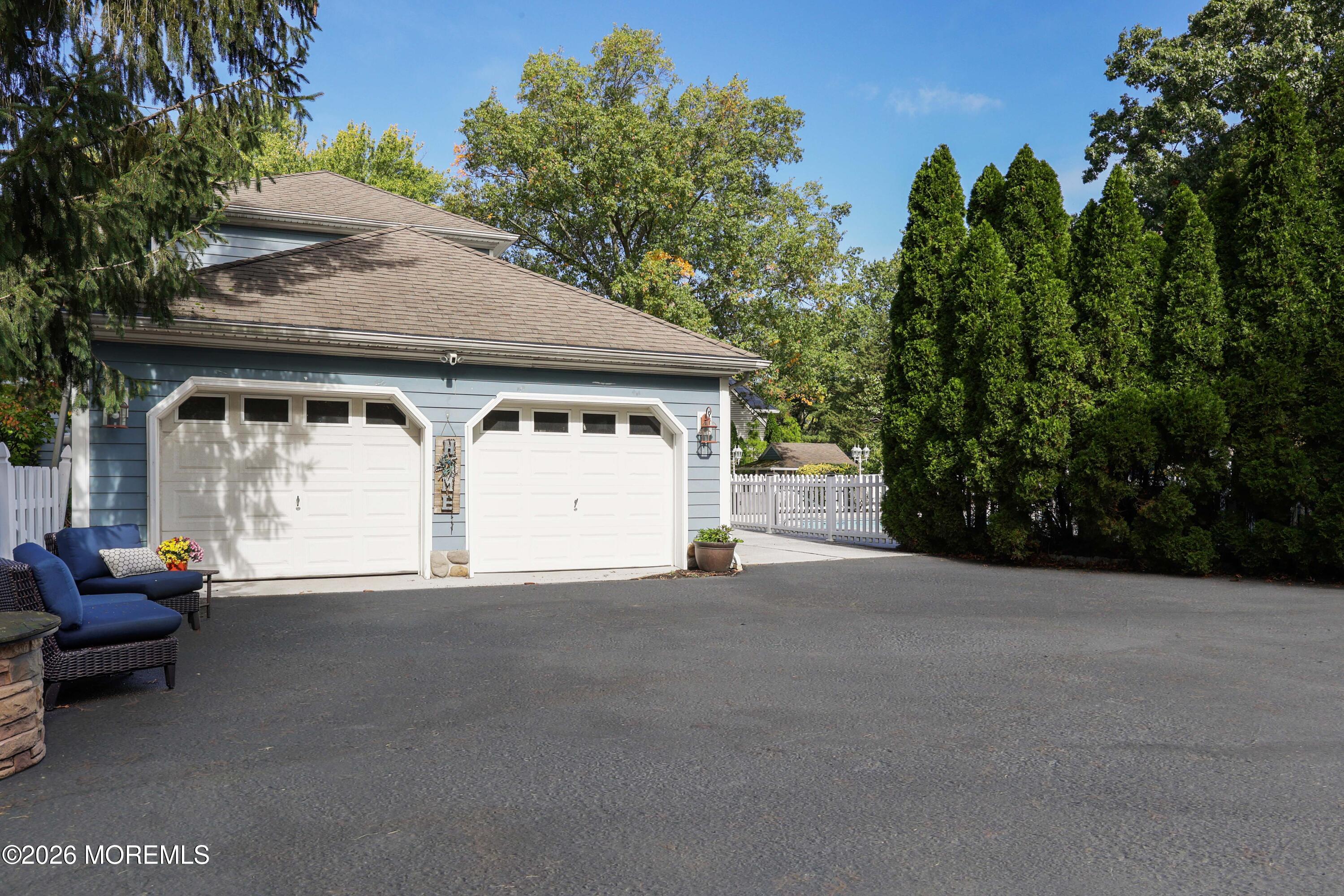 32 Sleepy Hollow Road Red Bank NJ 07701