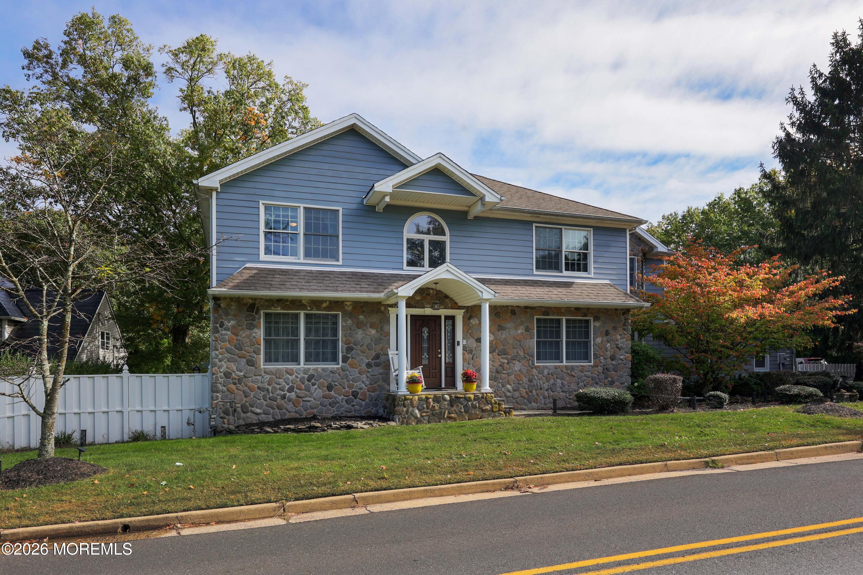 32 Sleepy Hollow Road Red Bank NJ 07701