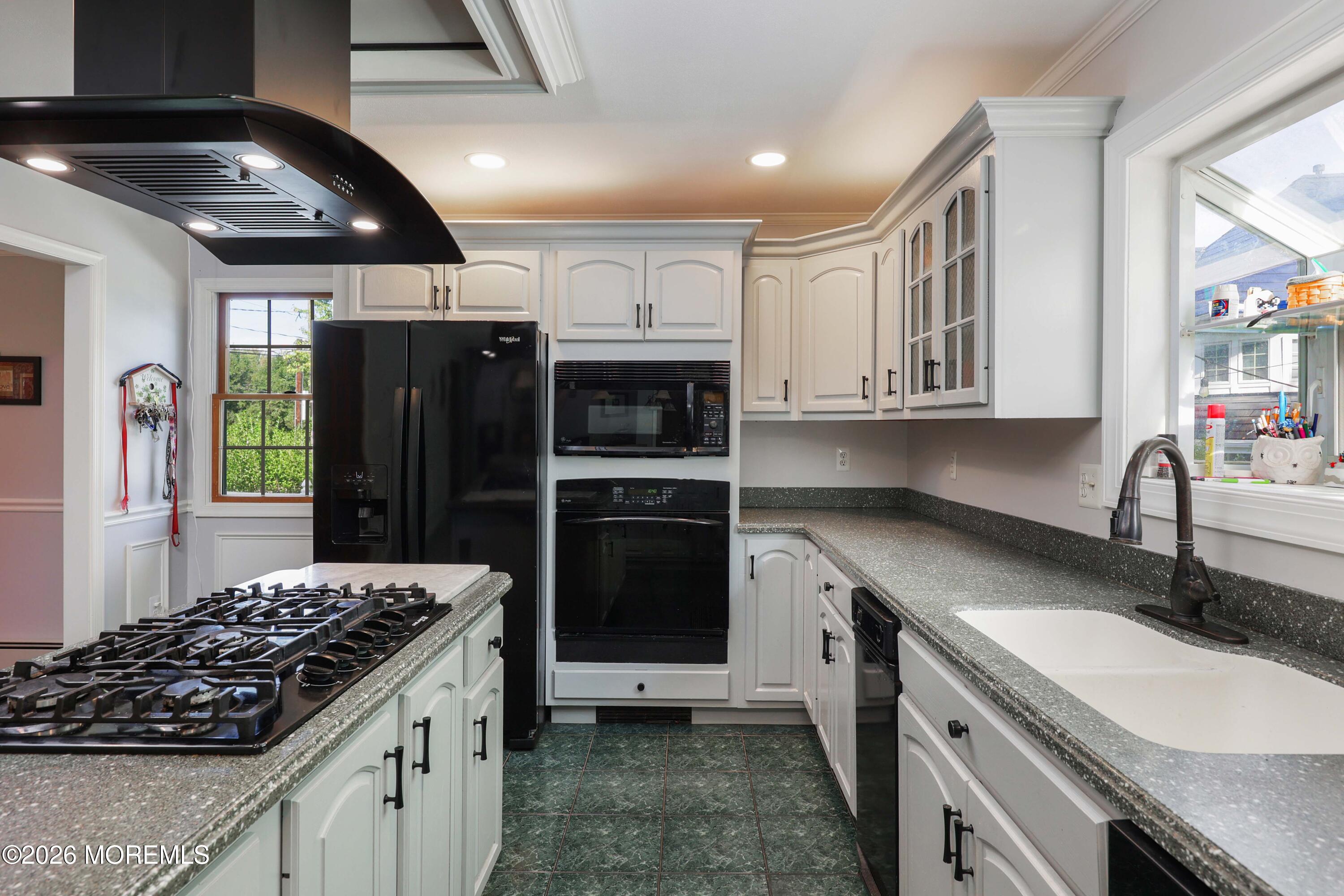 32 Sleepy Hollow Road Red Bank NJ 07701