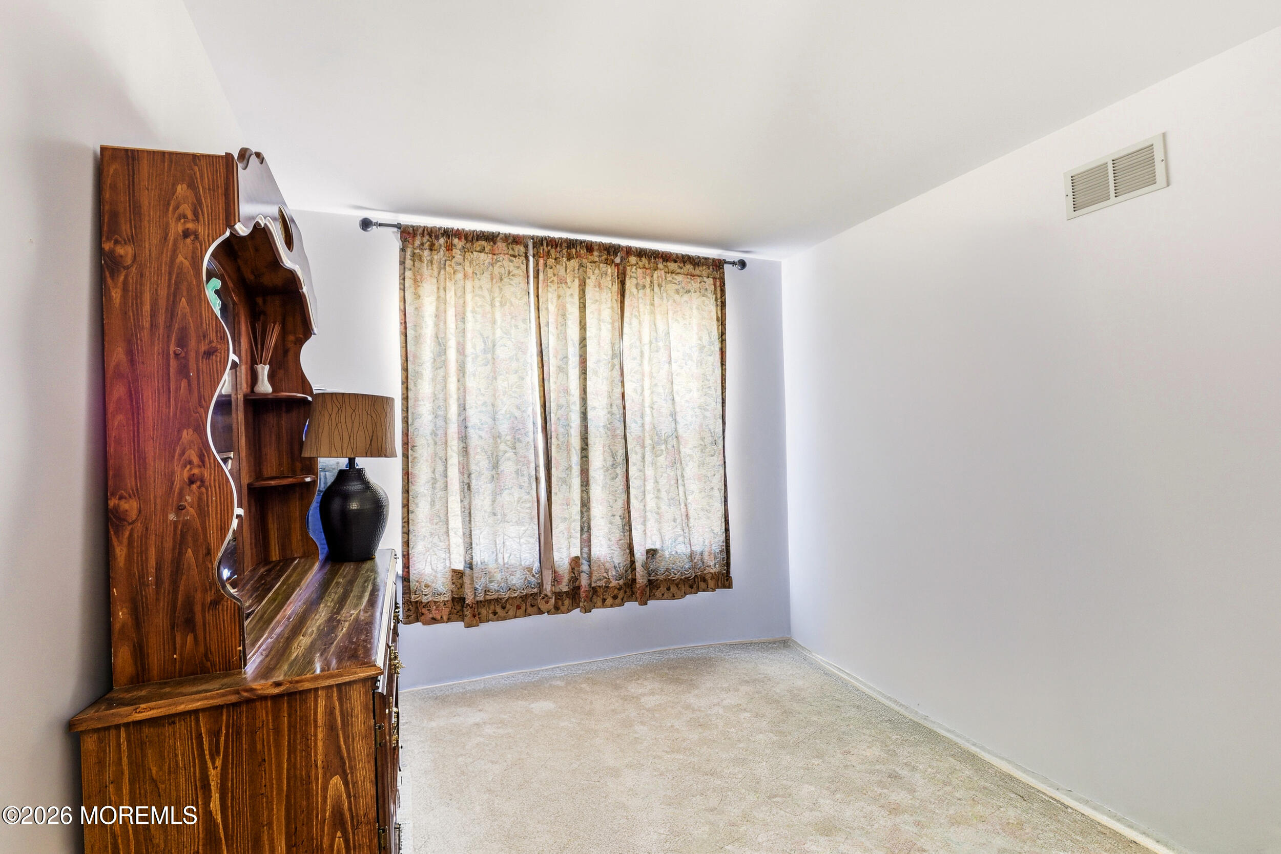 2 Diamond Lane Howell NJ 07731