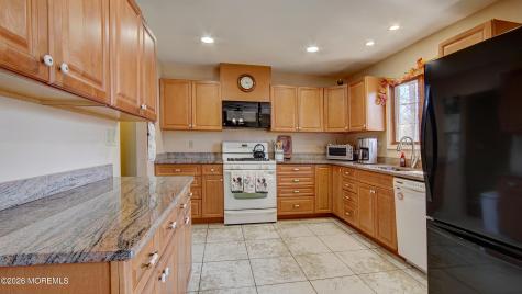 11 Sheffield Drive Manalapan NJ 07726