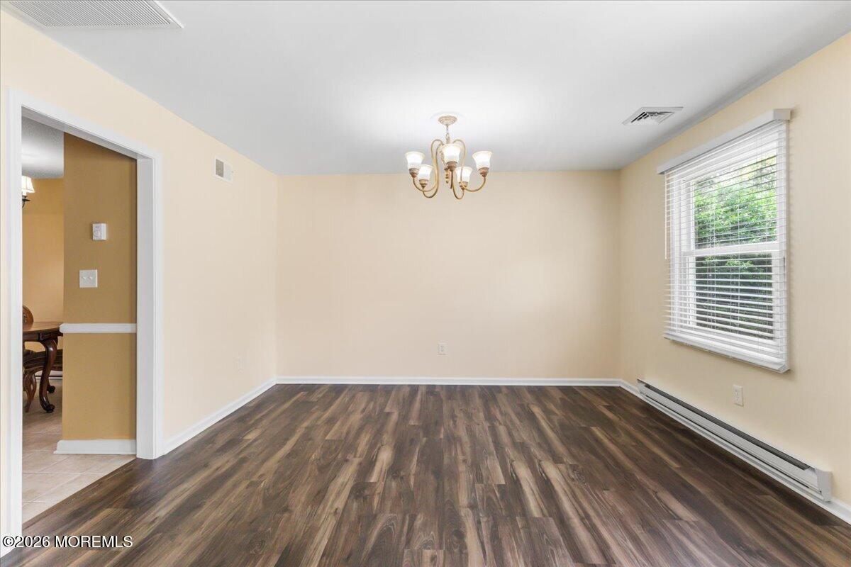 117 Lowens Strasse Freehold NJ 07728